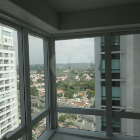 Apartamento à venda com 3 suítes em Campo Belo, São Paulo, SP