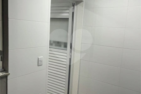 Sobrado à venda com 3 quartos, sendo 1 suíte, em Parque Vitória, São Paulo, SP