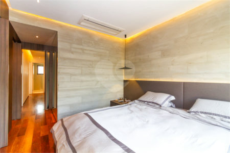 Apartamento à venda com 3 quartos, sendo 1 suíte, em Vila Mariana, São Paulo, SP