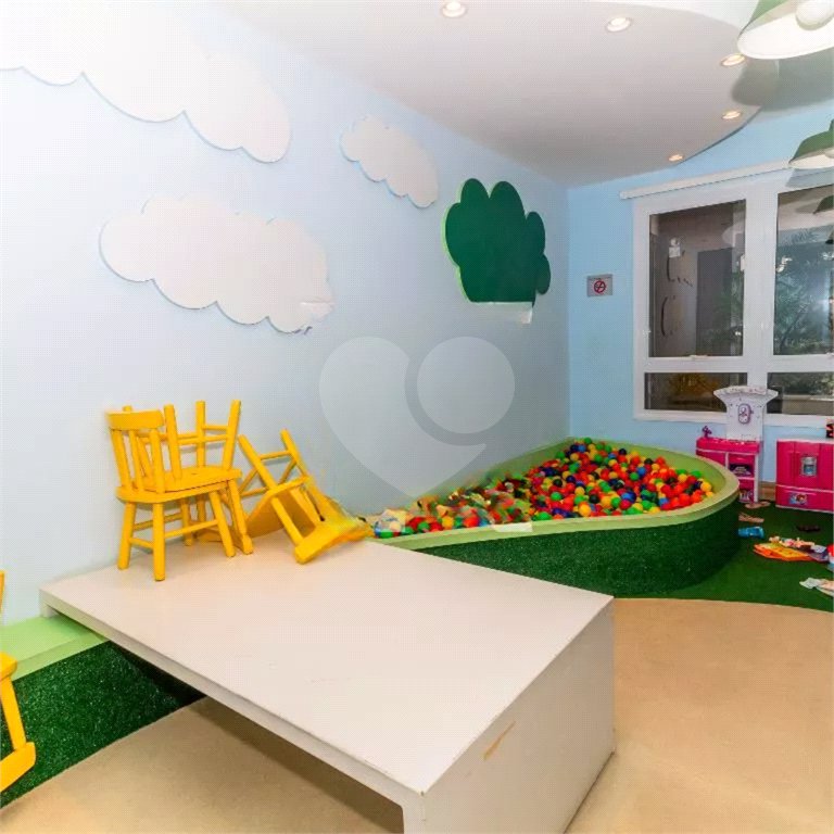 Apartamento à venda com 3 suítes em Vila Pompéia, São Paulo, SP
