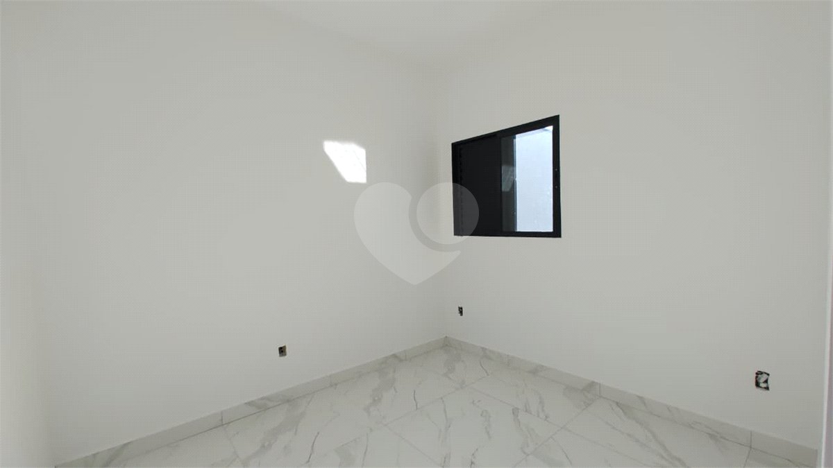 Casa de Vila à venda com 2 quartos em Wanel Ville, Sorocaba, SP