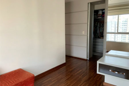 Apartamento à venda com 4 quartos, sendo 3 suítes, em Vila Andrade, São Paulo, SP
