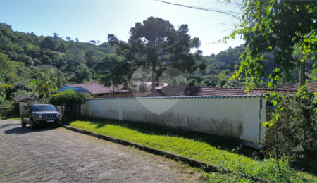 Casa à venda com 2 quartos no condomínio Residencial Cerros Verdes, Mairiporã - SP