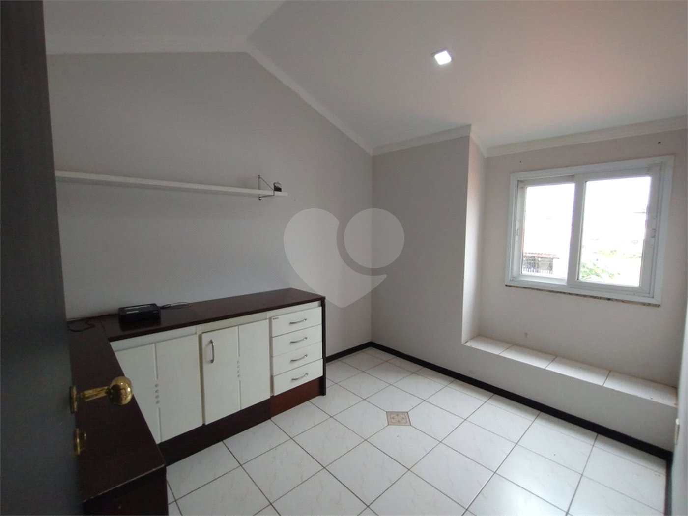 Casa à venda com 2 suítes em Vila Oliveira, Itapetininga, SP