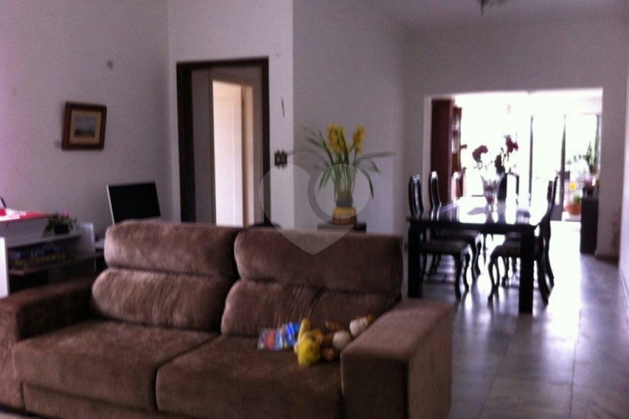 Casa à venda ou para alugar com 5 quartos, sendo 1 suíte, em Tremembé, São Paulo, SP