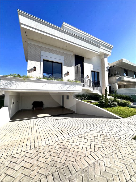 Casa à venda com 3 suítes no condomínio Residencial Florais Itália, Cuiabá - MT
