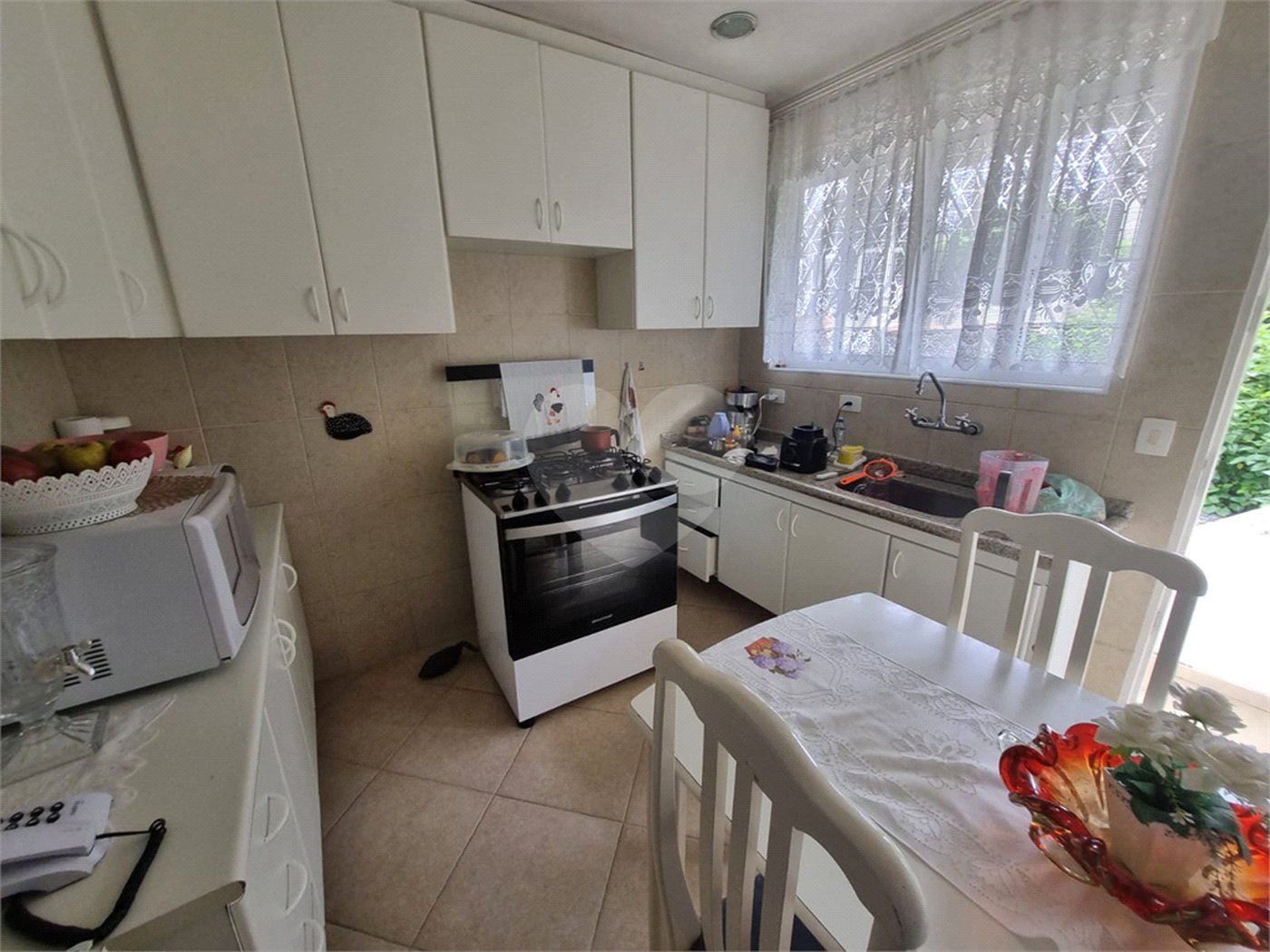 Casa à venda com 4 quartos, sendo 1 suíte,  em Vila Clementino, São Paulo, SP