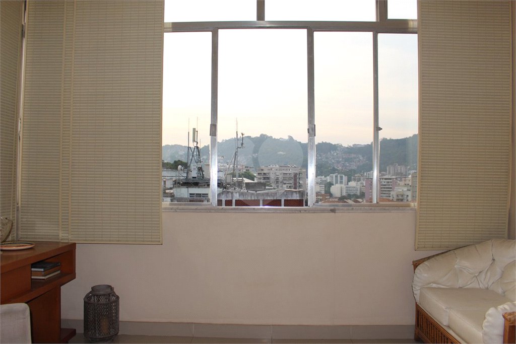 Apartamento à venda com 4 quartos, sendo 2 suítes, em Flamengo, Rio de Janeiro, RJ