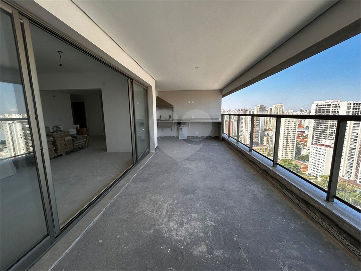Apartamento à venda com 4 quartos, sendo 2 suítes,  em Vila Clementino, São Paulo, SP