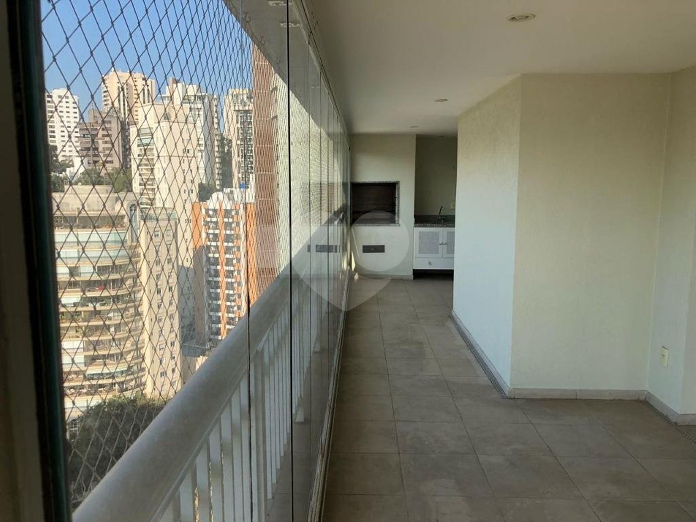 Apartamento à venda com 3 suítes em Vila Suzana, São Paulo, SP