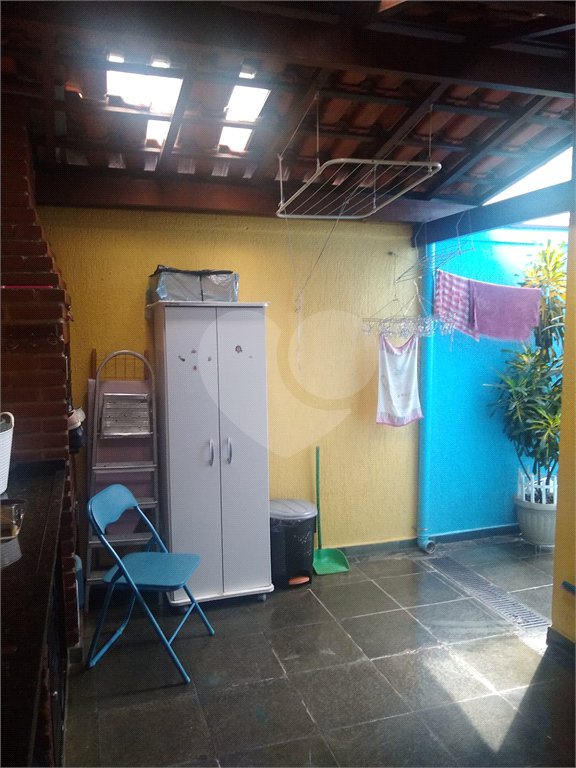 Sobrado à venda com 3 quartos, sendo 1 suíte,  em Vila do Castelo, São Paulo, SP