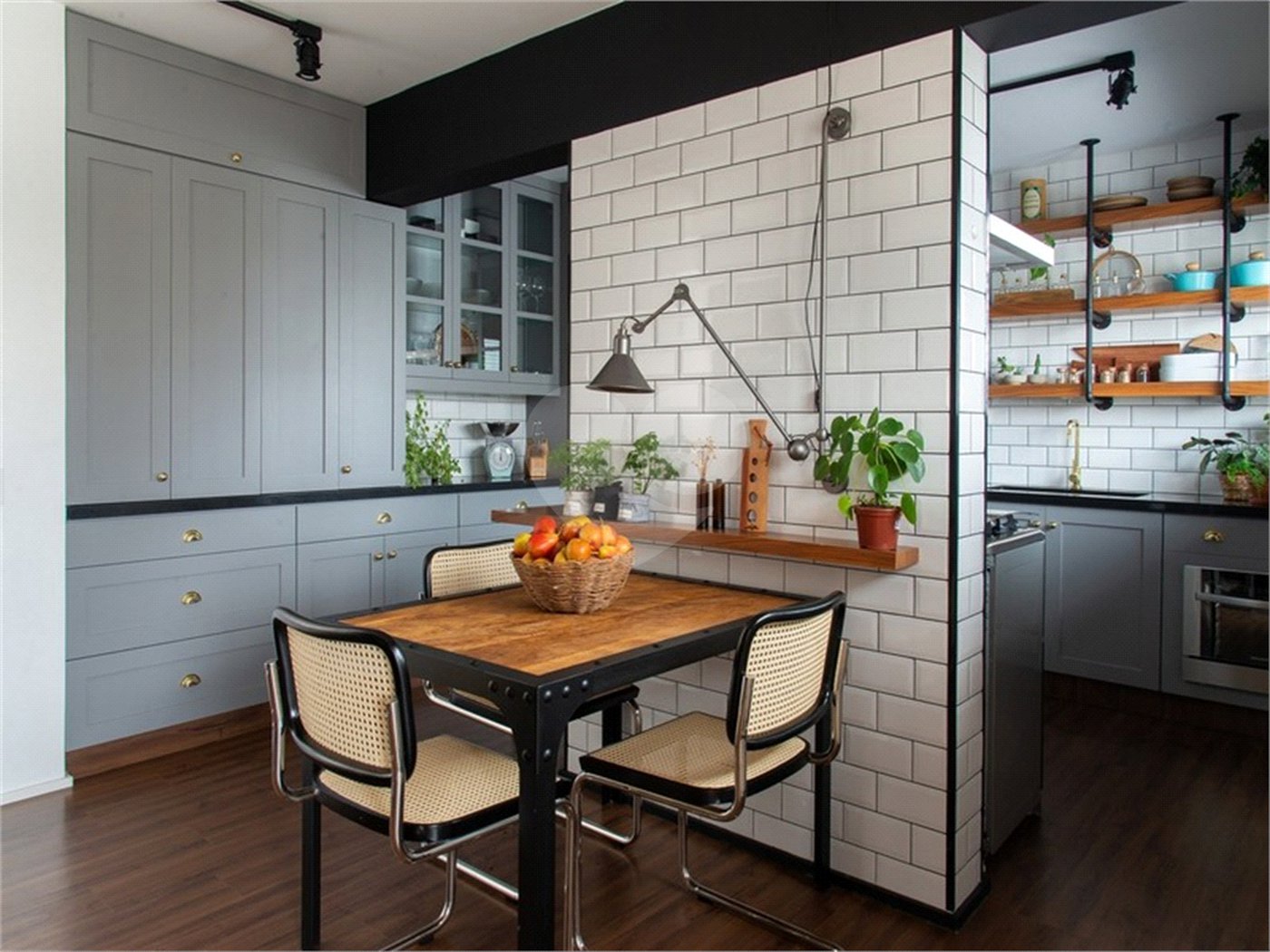 Apartamento à venda com 3 quartos, sendo 2 suítes,  em Campo Belo, São Paulo, SP