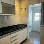 Apartamento para alugar com 2 quartos, sendo 1 suíte, em Campestre, Santo André, SP