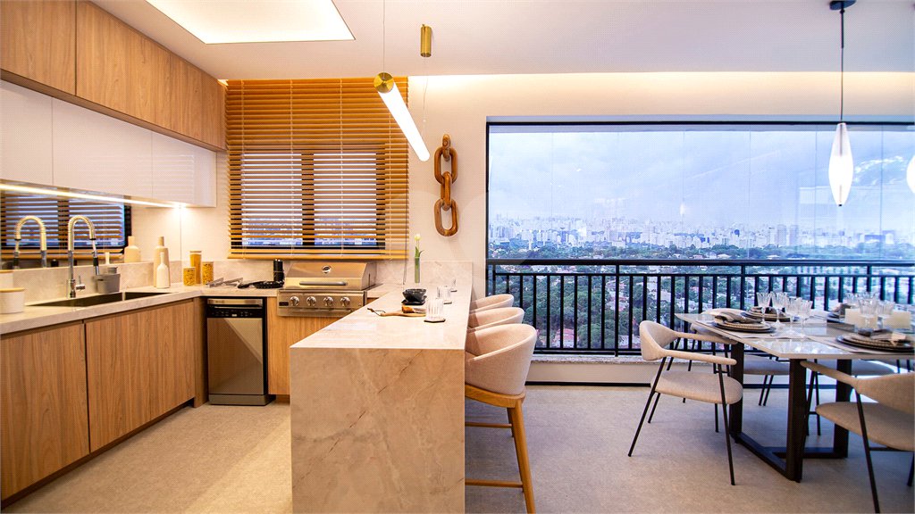 Apartamento à venda com 3 suítes em Jardim Guedala, São Paulo, SP
