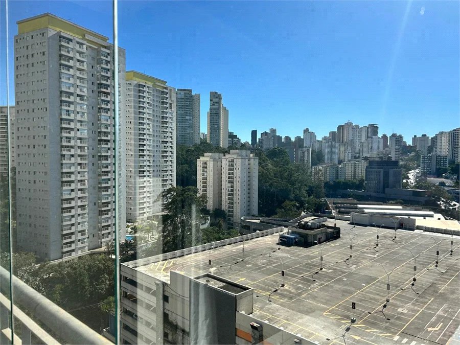 Apartamento à venda com 2 quartos, sendo 1 suíte,  em Vila Andrade, São Paulo, SP