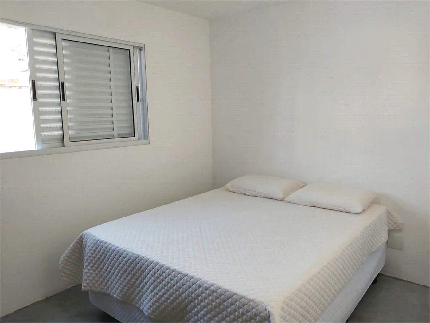 Casa à venda com 5 quartos, sendo 2 suítes,  em Jardim Bonfiglioli, São Paulo, SP