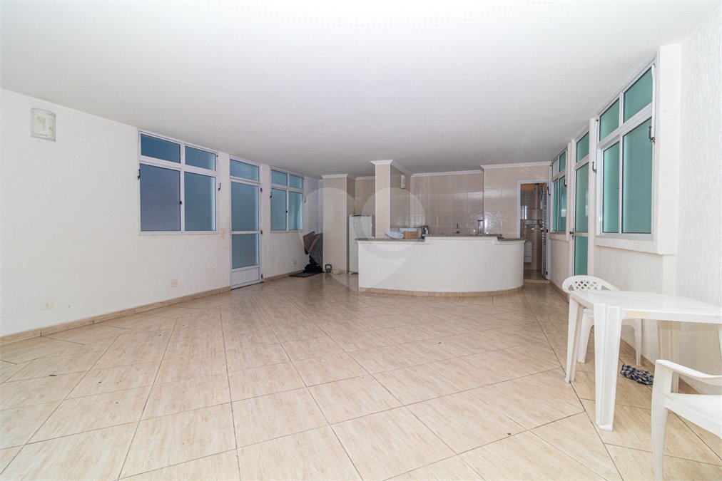 Apartamento à venda com 4 quartos, sendo 1 suíte,  em Higienópolis, São Paulo, SP