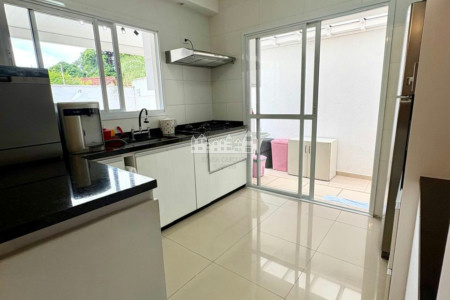 Sobrado à venda com 3 quartos, sendo 1 suíte, em Jardim Paulista, Atibaia, SP