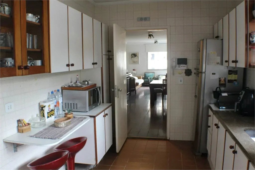 Apartamento à venda com 3 quartos, sendo 1 suíte, em Vila Andrade, São Paulo, SP