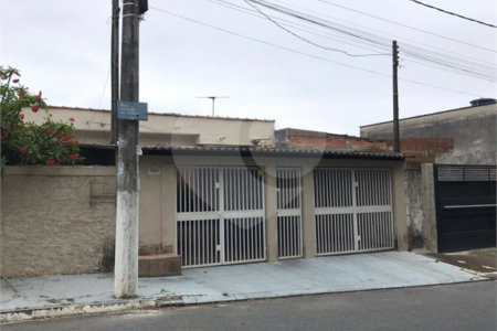 Casa à venda com 2 quartos em Jardim Ivonete, Poá, SP