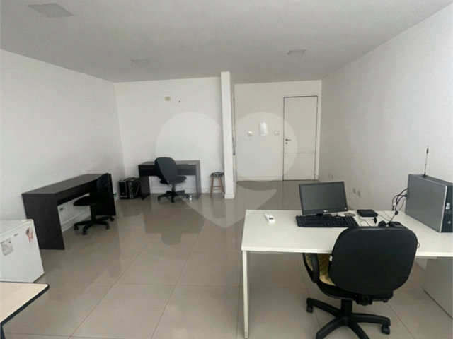Sala à venda ou para alugar no Centro, São Paulo, SP