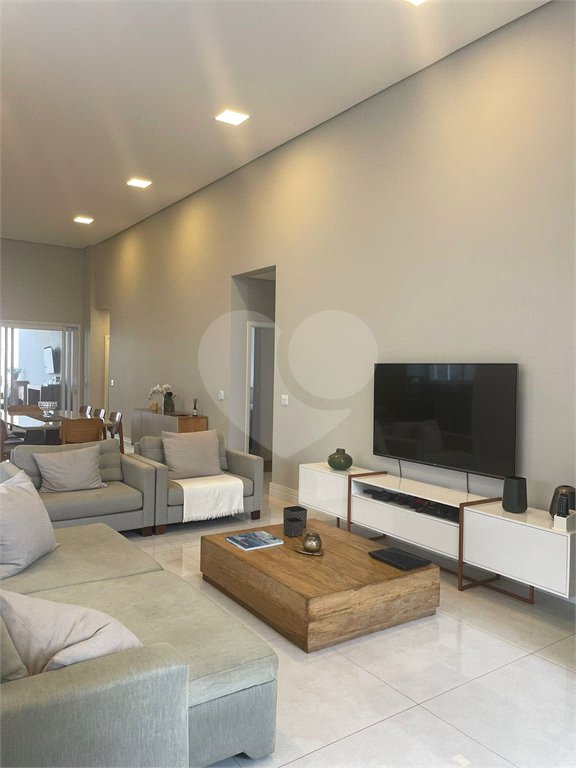 Casa à venda com 3 suítes em Medeiros, Jundiaí, SP