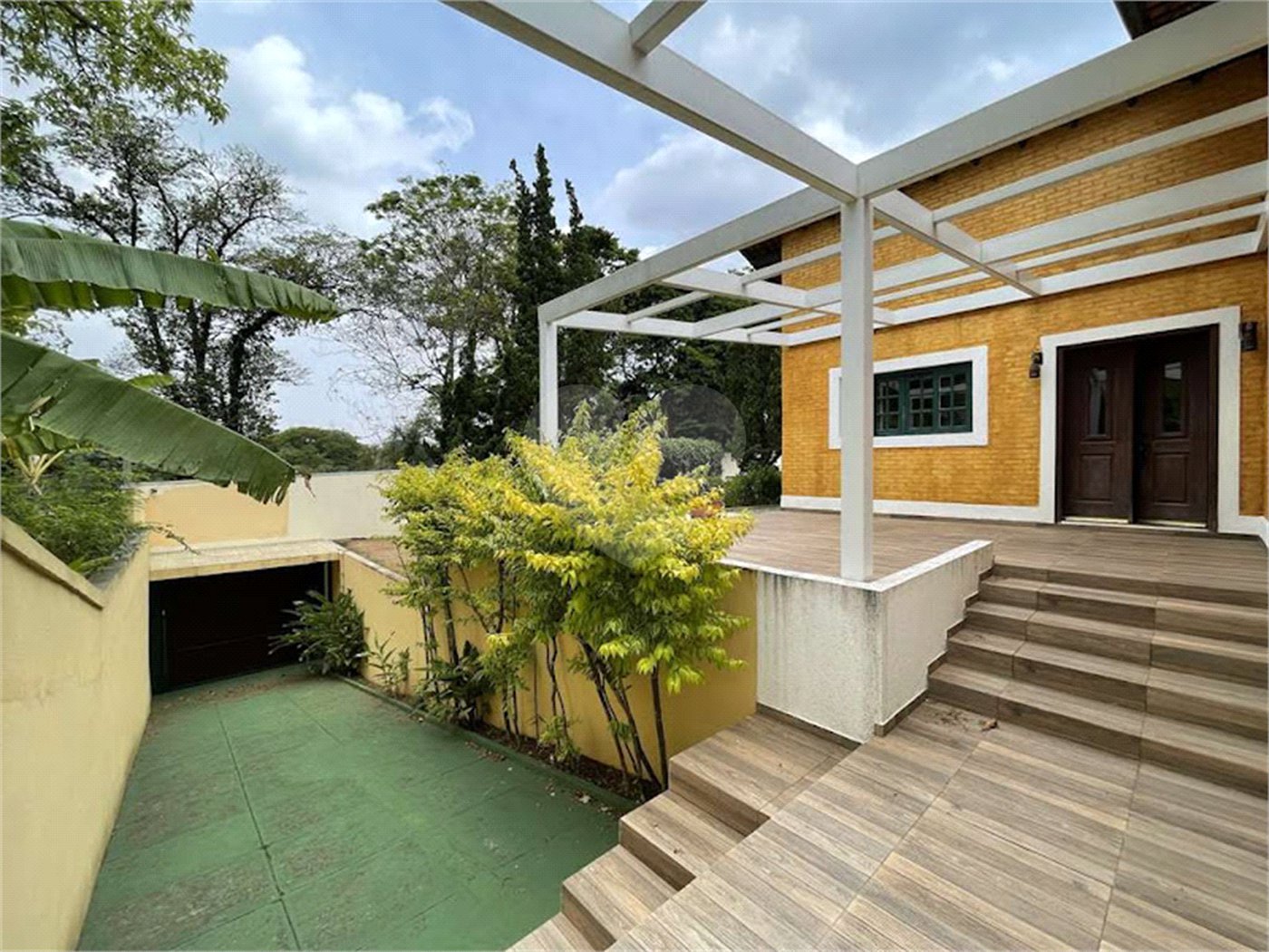Casa à venda com 4 suítes no condomínio Miollo da Granja, Cotia - SP