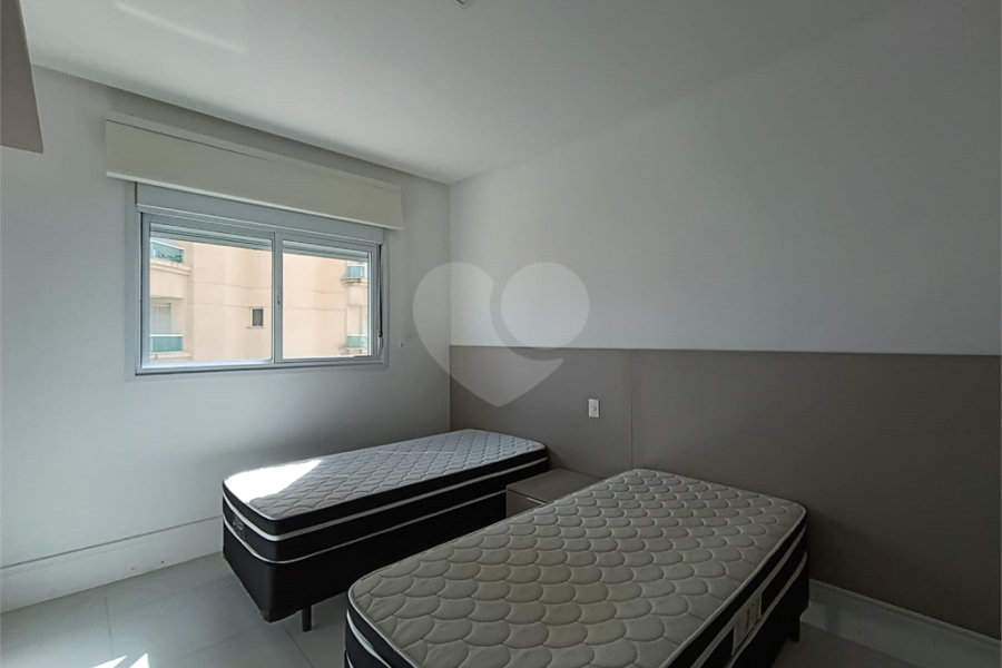 Apartamento para alugar com 3 suítes em Jardim Virgínia, Guarujá, SP