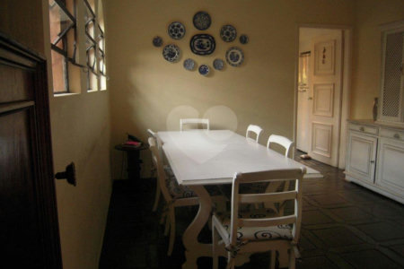 Casa à venda com 5 quartos, sendo 2 suítes,  em Saúde, São Paulo, SP