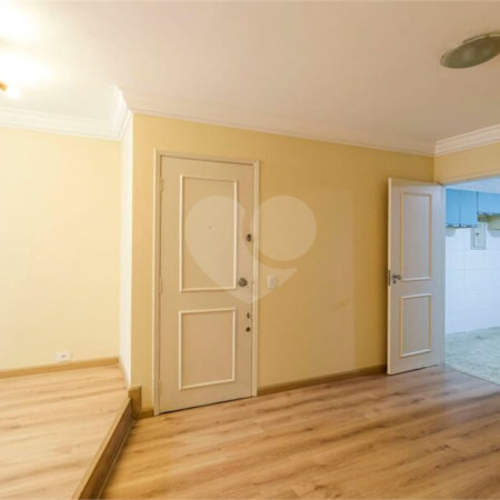 Apartamento à venda com 2 quartos, sendo 1 suíte, em Vila Uberabinha, São Paulo, SP