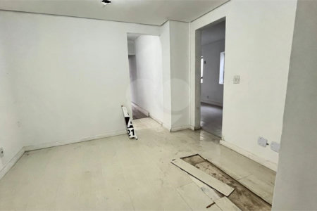 Sobrado para alugar com 7 quartos em Moema, São Paulo, SP