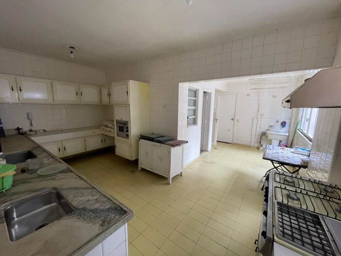 Apartamento com 3 dormitórios à venda, 224 m² por R$ 900.000,00 - Gonzaga - Santos/SP