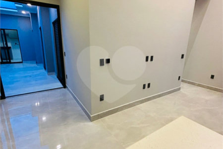 Casa à venda com 3 quartos, sendo 1 suíte, no condomínio Vila Ytu, Indaiatuba - SP