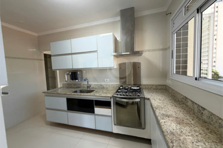 Apartamento à venda com 3 suítes em Santa Teresinha, São Paulo, SP
