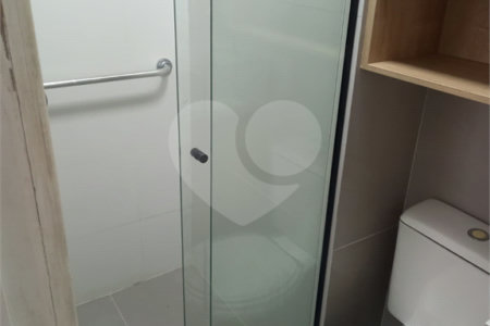 Apartamento à venda com 3 quartos, sendo 1 suíte,  em Vila Olímpia, São Paulo, SP