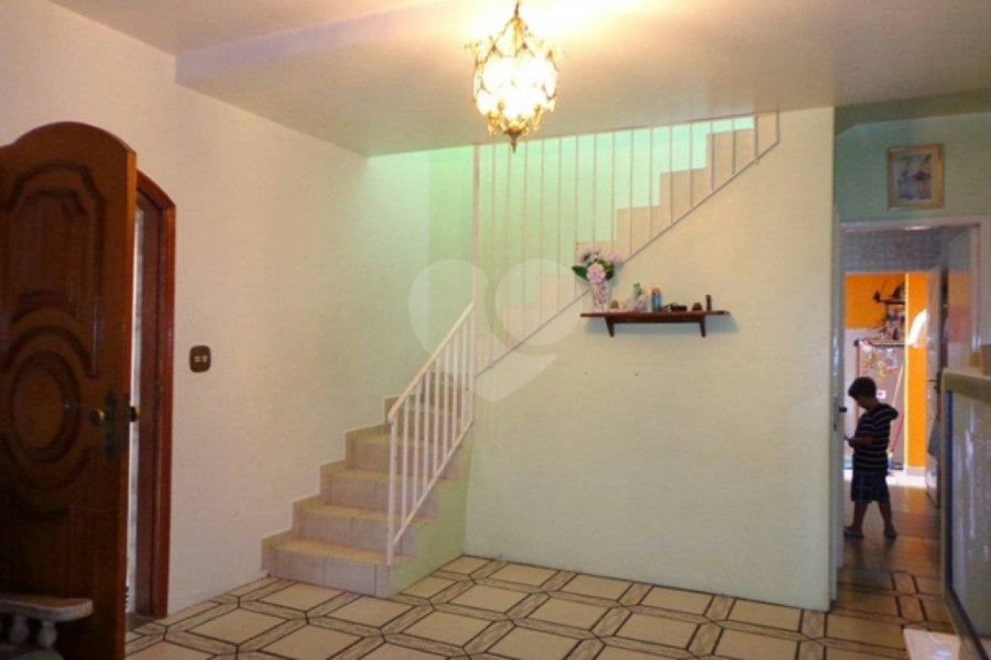 Sobrado à venda com 3 quartos, sendo 1 suíte, em Vila Nova Cachoeirinha, São Paulo, SP