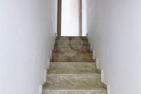 Casa à venda com 2 suítes no condomínio Residence Adelina, São Paulo - SP