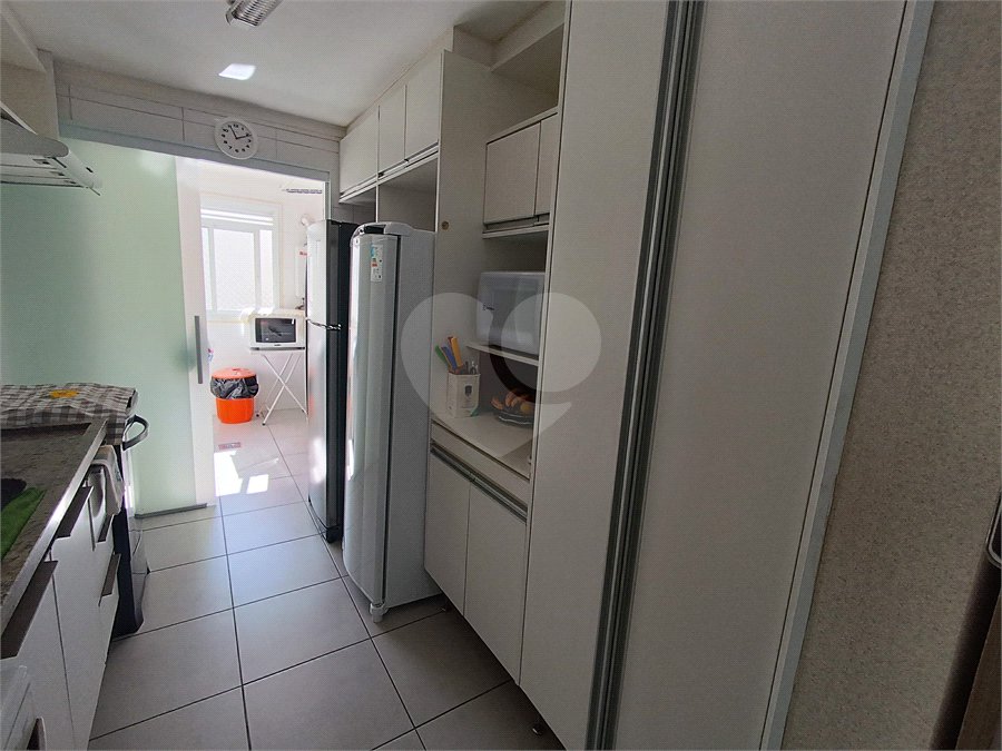 Apartamento à venda com 3 quartos, sendo 1 suíte, no Centro, São Roque, SP