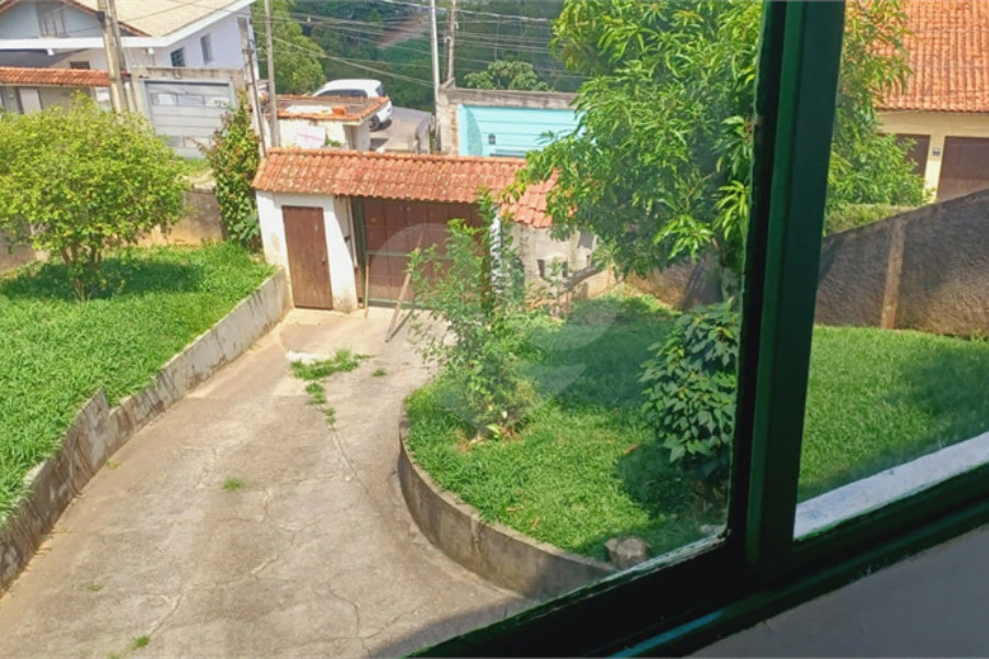 Casa à venda com 4 quartos, sendo 1 suíte, em Lavapés, Mairiporã, SP