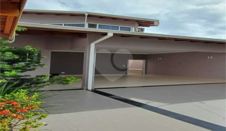 Sobrado à venda com 3 suítes em Residencial Monte Verde, Indaiatuba, SP