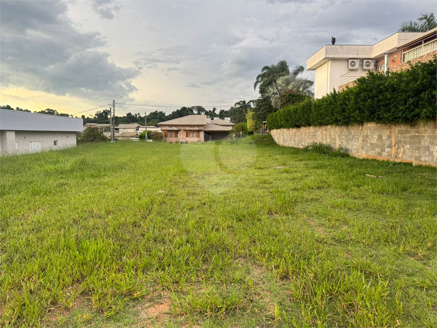 Terreno à venda no condomínio Colinas de Inhandjara, Itupeva - SP