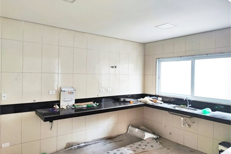 Casa à venda com 3 quartos, sendo 1 suíte,  no condomínio Ouro Verde, Guarulhos - SP