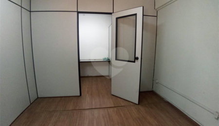 Prédio à venda com 2 quartos em Imirim, São Paulo, SP