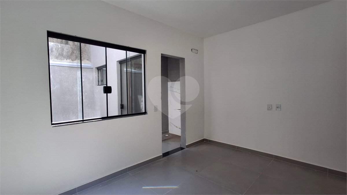 Casa de Vila à venda com 1 suíte em Jardim Prestes de Barros, Sorocaba, SP