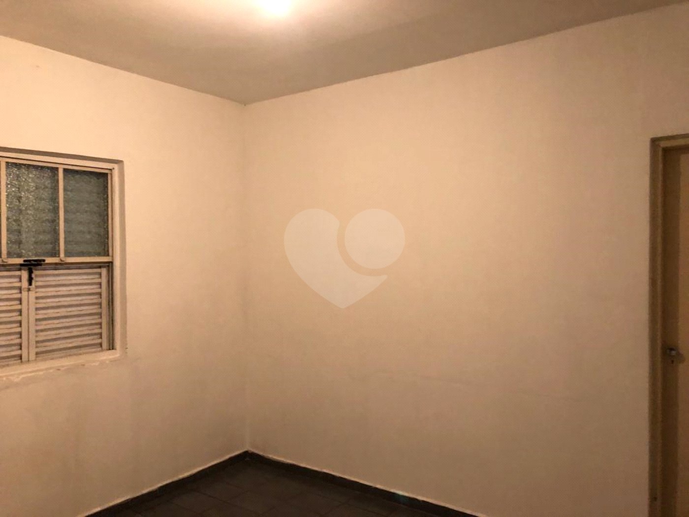Casa à venda com 4 quartos, sendo 1 suíte,  em Jardim Rosa Maria, São Paulo, SP