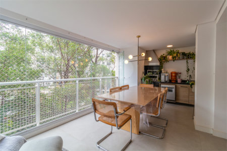 Apartamento à venda com 3 quartos, sendo 1 suíte,  em Morumbi, São Paulo, SP