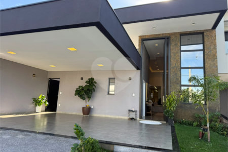 Casa à venda com 3 suítes no condomínio Costa das Areias, Salto - SP