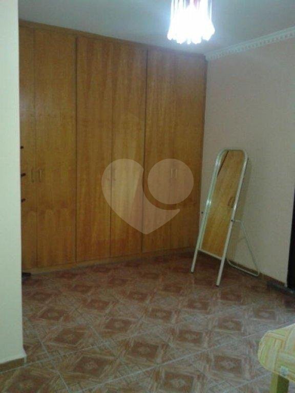 Sobrado à venda com 3 suítes em Vila Nivi, São Paulo, SP