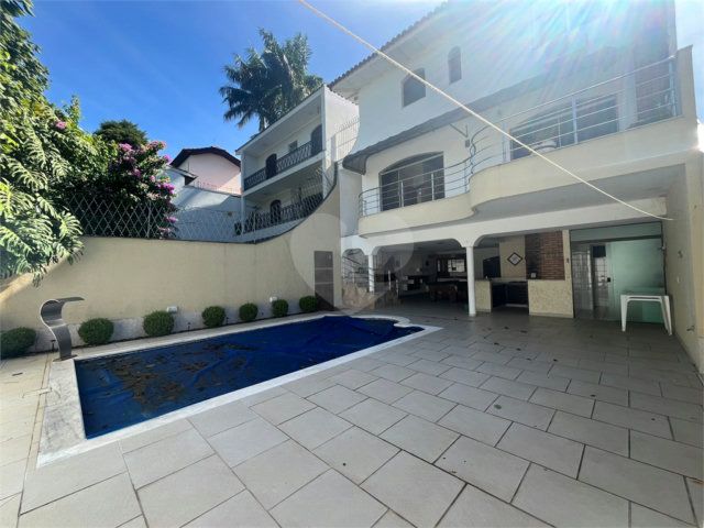 Casa à venda com 5 quartos, sendo 4 suítes,  em Jardim França, São Paulo, SP