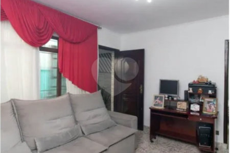 Casa Térrea à venda com 4 quartos, sendo 1 suíte,  em Vila Mazzei, São Paulo, SP